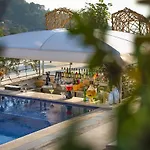 Highclere And (adults Only) Hotel