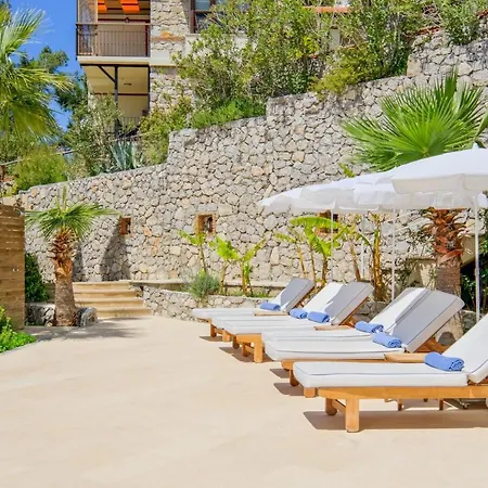 Highclere And (adults Only) 호텔