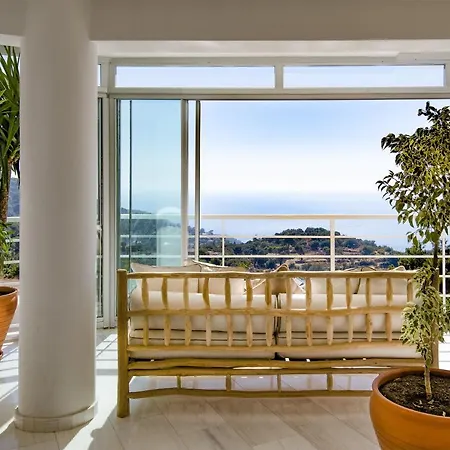 Highclere And (adults Only) 3*