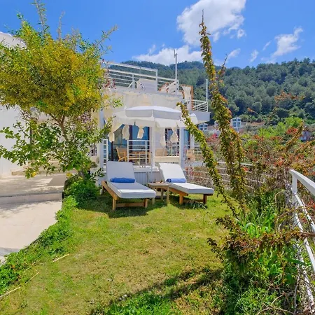 Highclere And (adults Only)