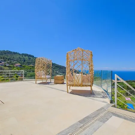 Highclere And (adults Only) Otel 3*