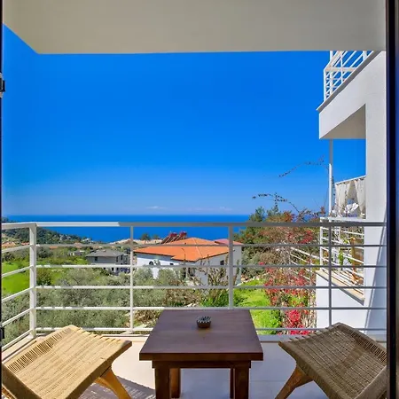 Highclere And (adults Only) Otel 3*