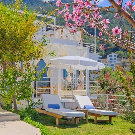 Highclere And (adults Only) Otel